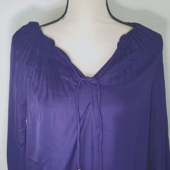 *NWT* THE LIMITED Purple Pleated 3/4 Sleeve Top, size Small - Picture 2 of 6